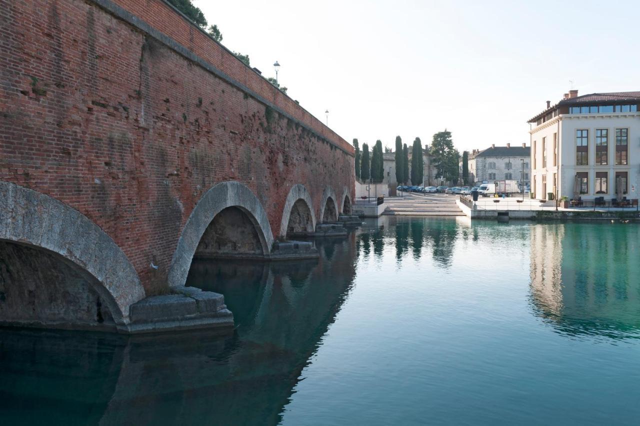 Cabanon Urban Apartments Peschiera del Garda Exterior photo