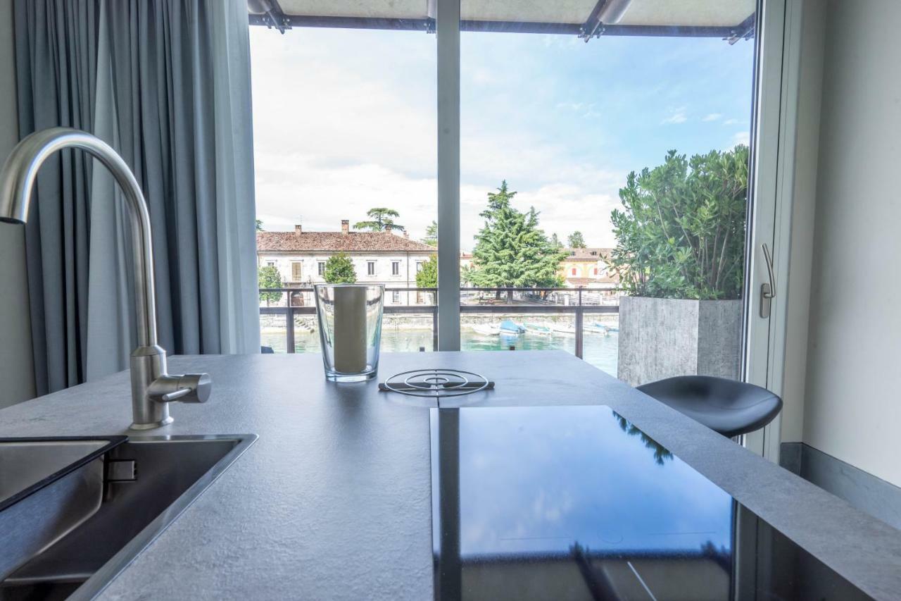 Cabanon Urban Apartments Peschiera del Garda Exterior photo